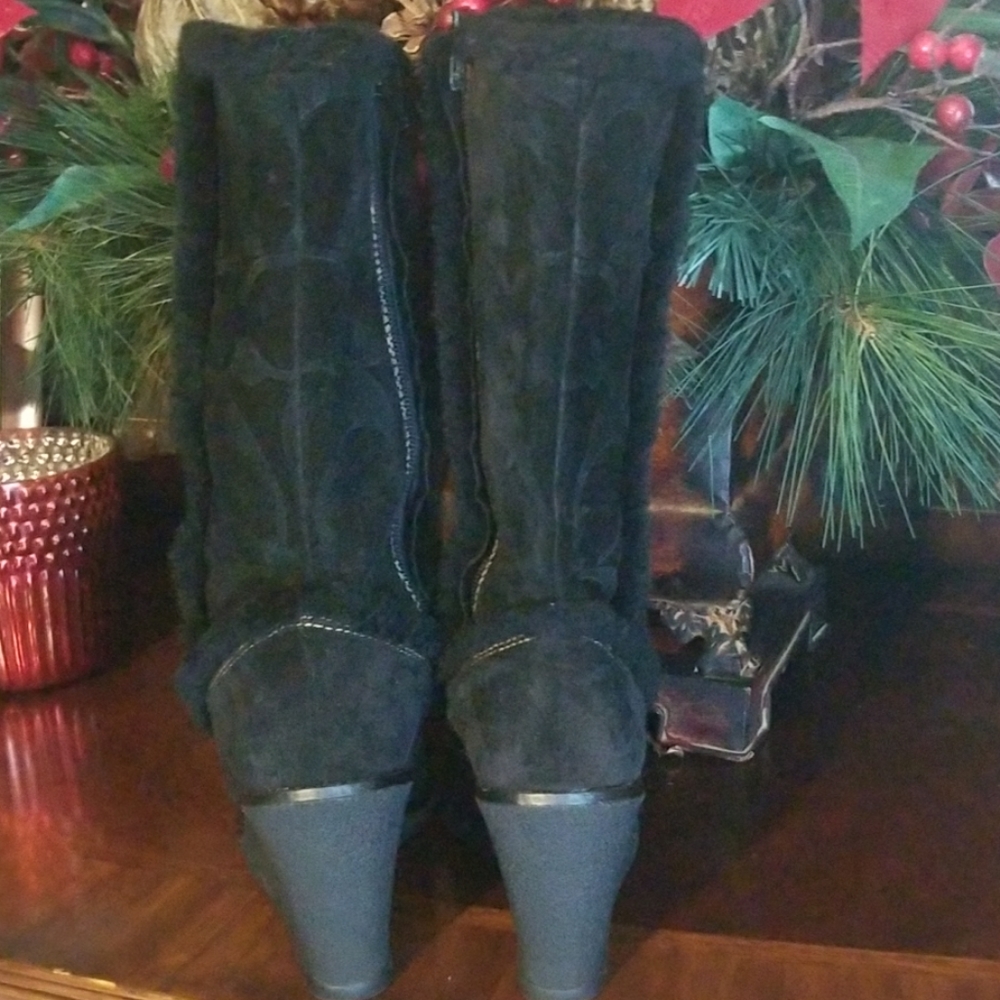 Coach Wedge Boots - Picture 2 of 8